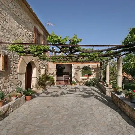 Sleeps 10