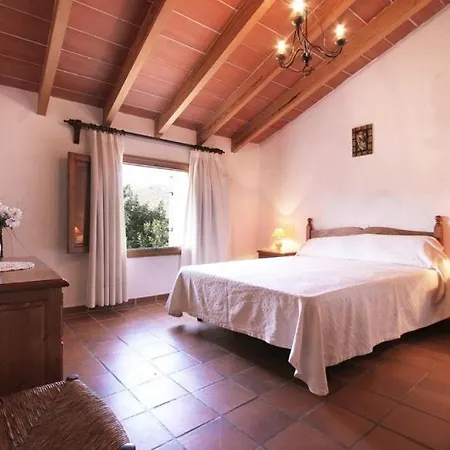 Sleeps 10